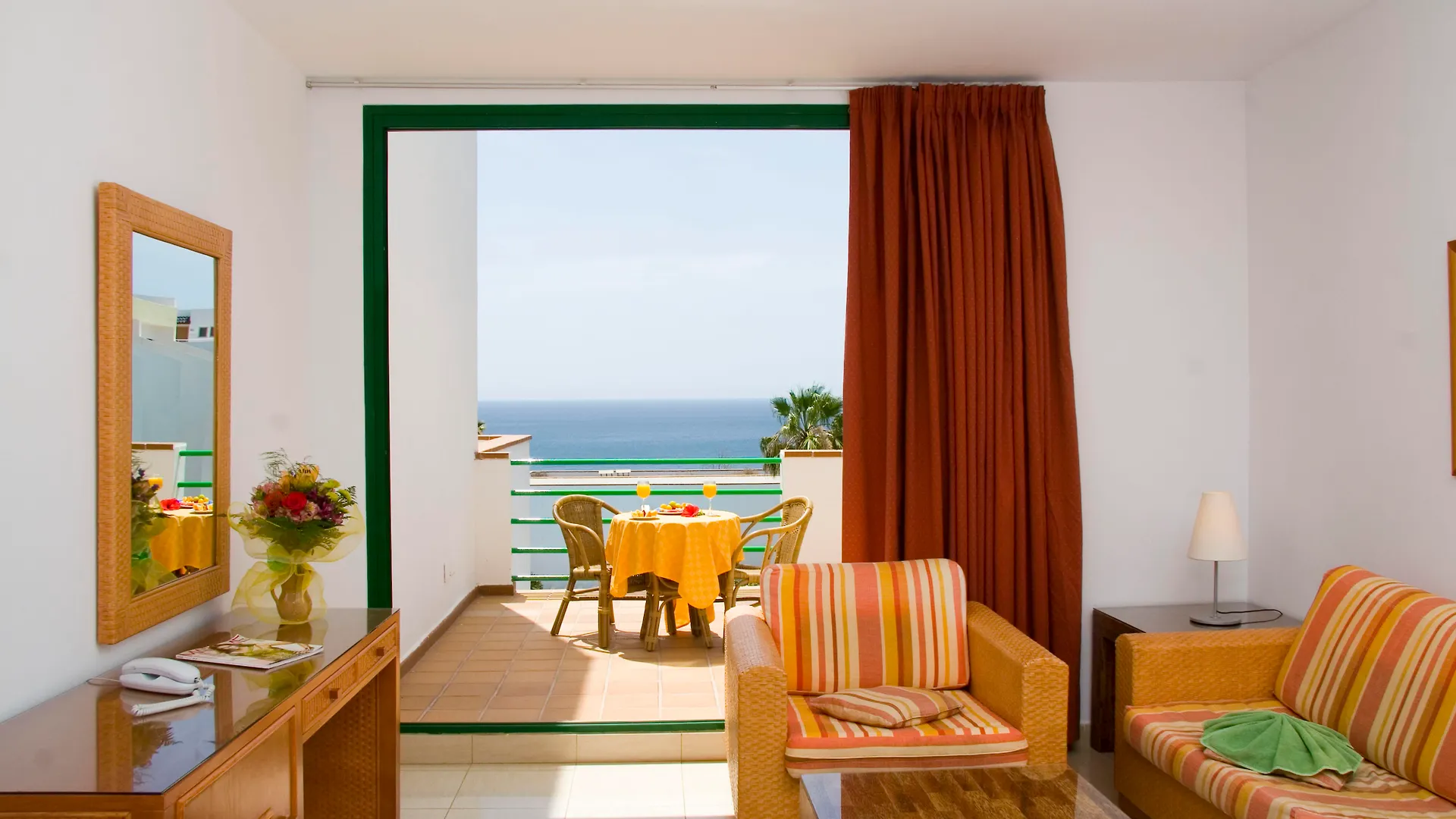 Aparthotel Esquinzo Y Monte Del Mar Playa De Esquinzo