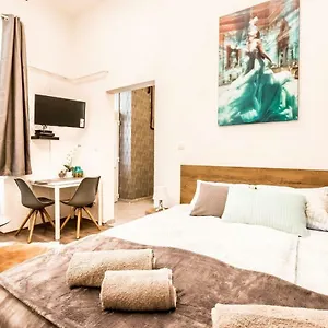 https://amazon-apartment-near-the-famous-party-boulevard.inbudapesthotels.com