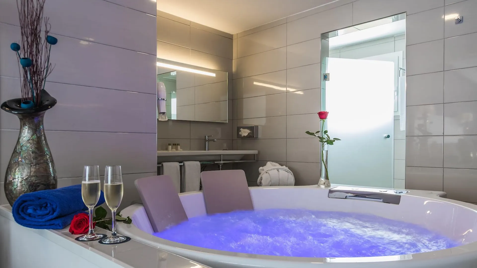 Aparthotel Esquinzo Y Monte Del Mar Playa De Esquinzo Spain